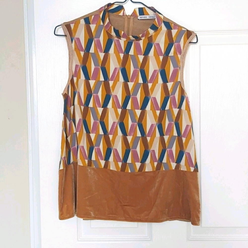Sleeveless blouse